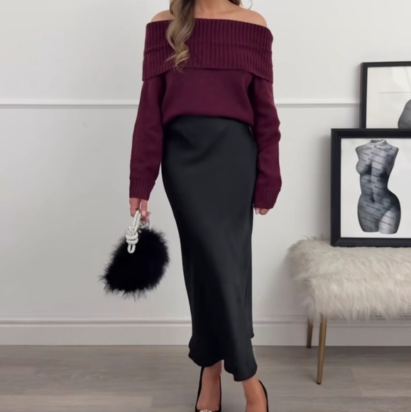 Black satin silk midi skirt - Picture 3 of 15